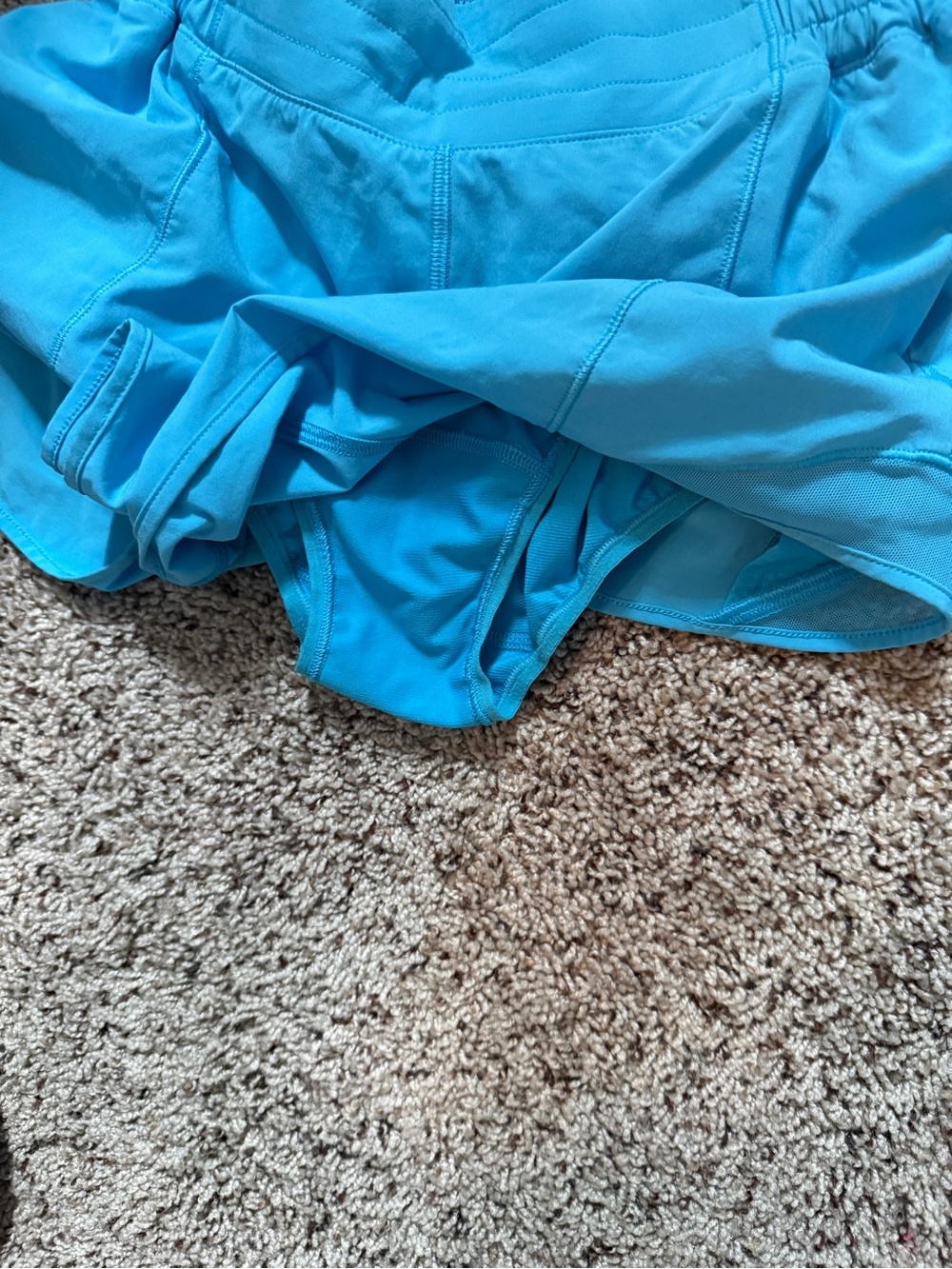 Size 4 Hotty Hot lululemon athletica Women’s Athletic Shorts - Bright Aqua Blue - Picture 3 of 4